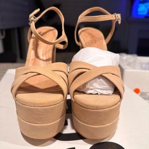 Schutz Keefa High Nappa Suede Sandal sz 7 - Brand New